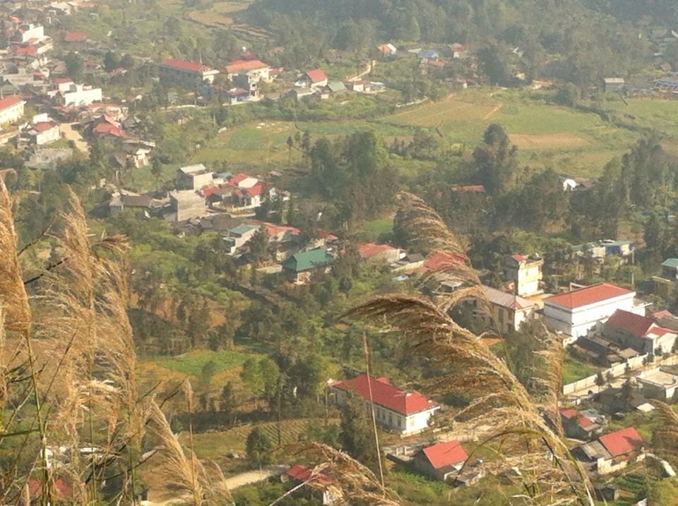 Flower Hmong Homestay Бакха Экстерьер фото